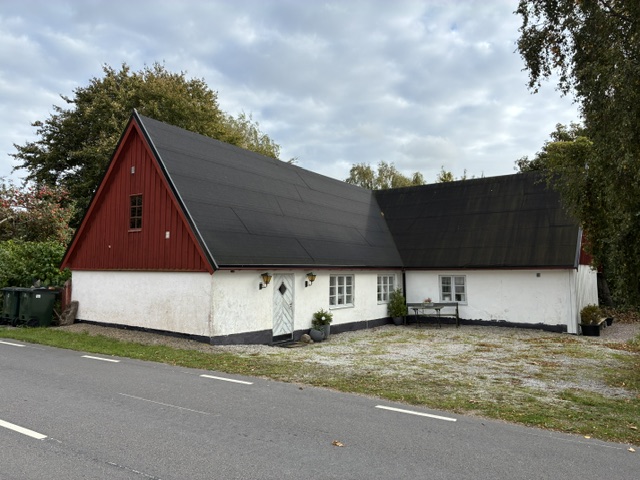 Jönsagården Från Vägen